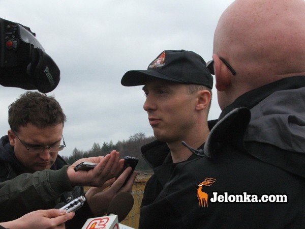 wypadek-samolotu-przy-jeleniogorskim-lotnisku-pilot-zgina-33447