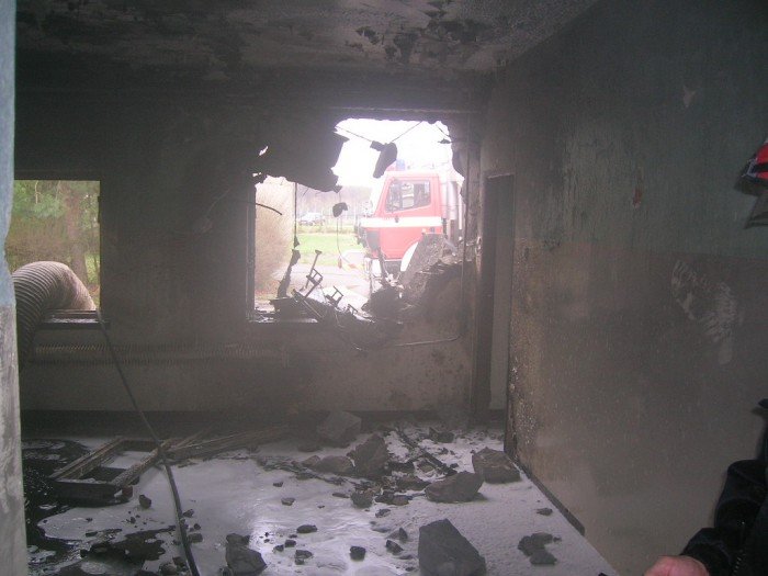 wypadek-samolotu-przy-jeleniogorskim-lotnisku-pilot-zgina-33447