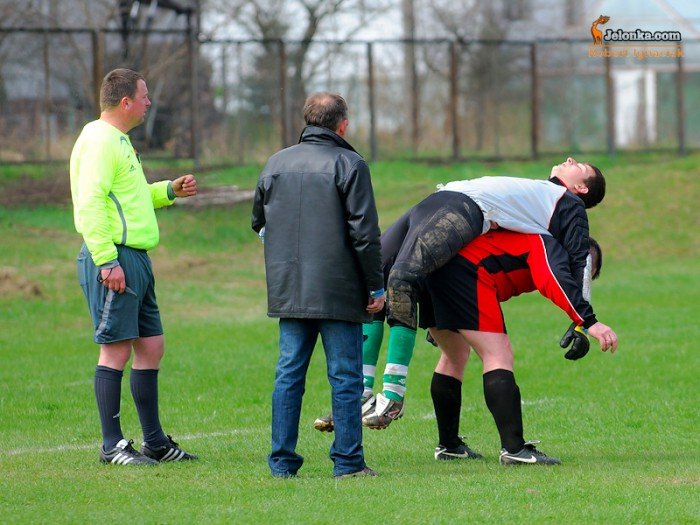 pub-gol-podcia-orowi-skrzyda-33478