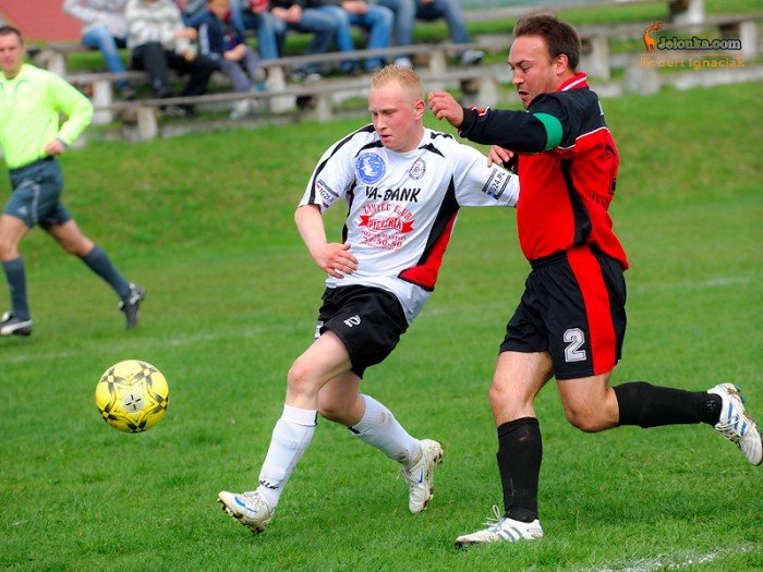 pub-gol-podcia-orowi-skrzyda-33478