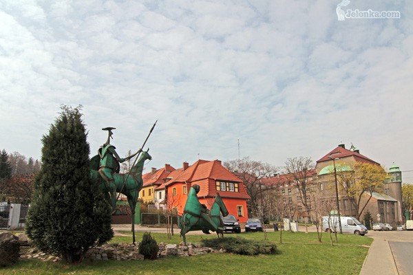 zapomniany-pomnik-i-skwer-33515