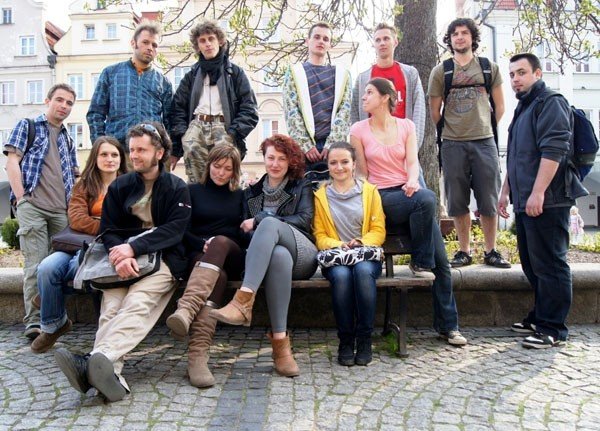 flash-mob-pod-ratuszem-trzyminutowy-koncert-z-udziaem-przechodniow-33524