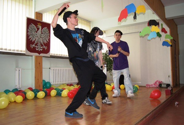 po-niemiecku-i-z-jajem-w-zsoit-w-jeleniej-gorze-33532