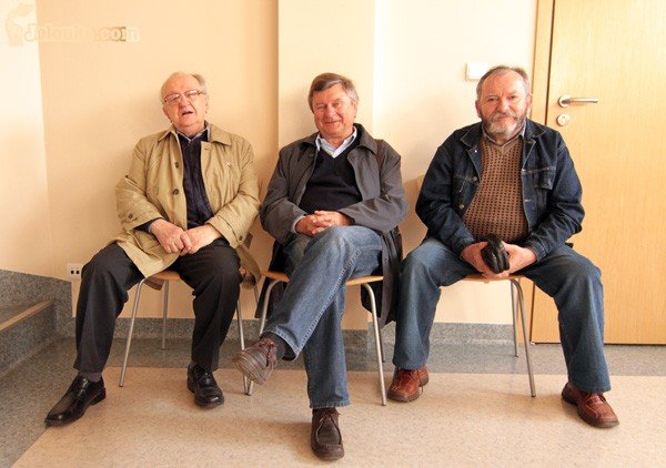 ludzie-w-drzewa-wcieleni-na-fotografiach-33535