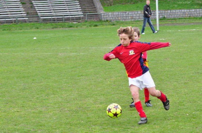 zdecydowany-zwyciestwo-uksu-mosu-karkonosze-i-bilans-bramkowy-240-33539