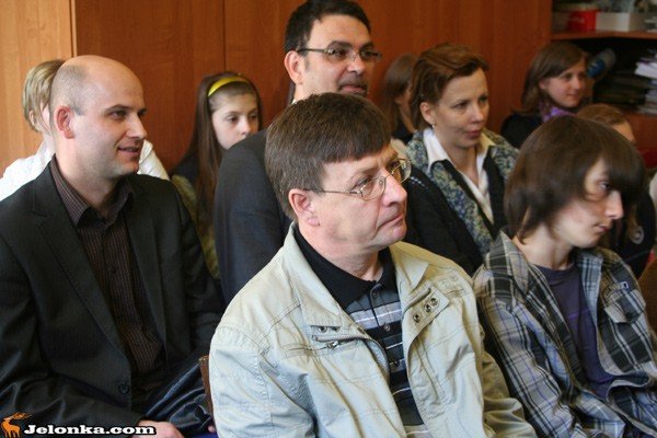 pedzlem-i-kredkami-o-pracy-strazakow-33553
