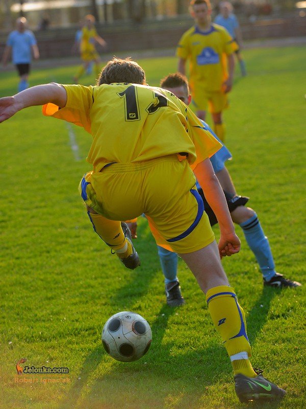 pub-gol-po-nerwowym-meczu-tylko-remisuje-33593