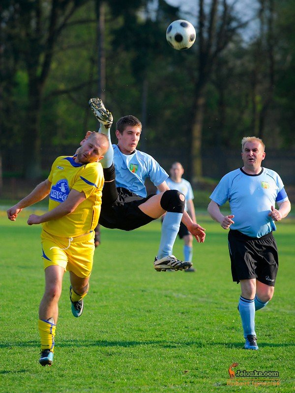 pub-gol-po-nerwowym-meczu-tylko-remisuje-33593