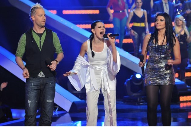jeleniogorzanka-z-zespoem-piotra-kupichy-w-finale-bitwy-na-gosy-33603