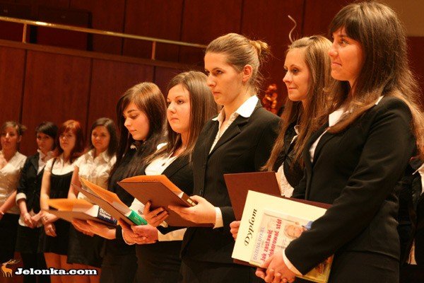 ostatni-dzwonek-w-ekonomie-w-muzycznych-klimatach-33685