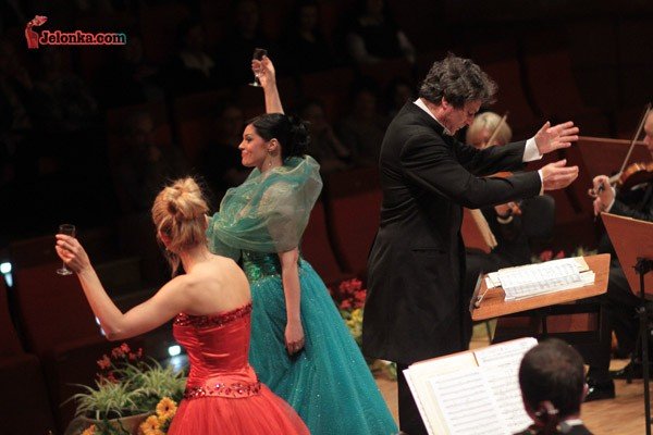 wiedenska-gala-wino-kobiety-i-spiew-w-filharmonii-dolnoslaskiej-33748