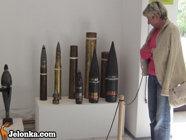 do-broni-militarnie-przy-ulicy-sudeckiej-33797