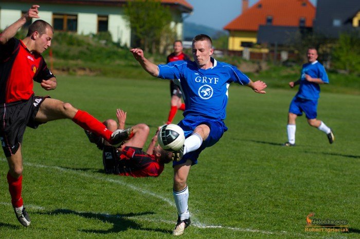pewne-zwyciestwo-piasta-zadecydowaa-czerwona-kartka-33804