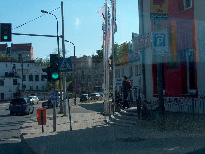 obwiesili-miasto-nielegalnymi-reklamami-33807