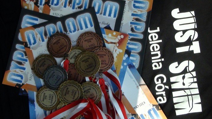 pywacki-worek-medali-mastersow-z-klubu-just-swim-jelenia-gora-33840