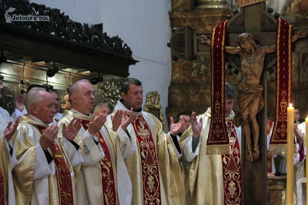 stay-otarz-poswiecony-w-kapanski-jubileusz-33896
