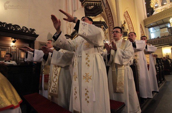 stay-otarz-poswiecony-w-kapanski-jubileusz-33896
