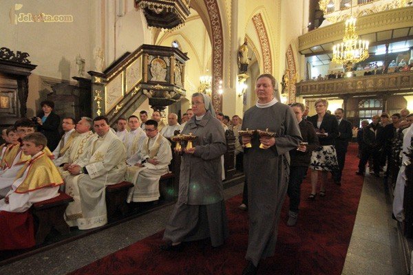 stay-otarz-poswiecony-w-kapanski-jubileusz-33896