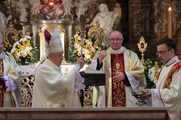 stay-otarz-poswiecony-w-kapanski-jubileusz-33896