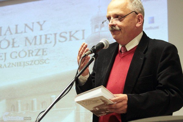 piekno-i-sacrum-o-bazylice-na-kartach-ksiazki-33914