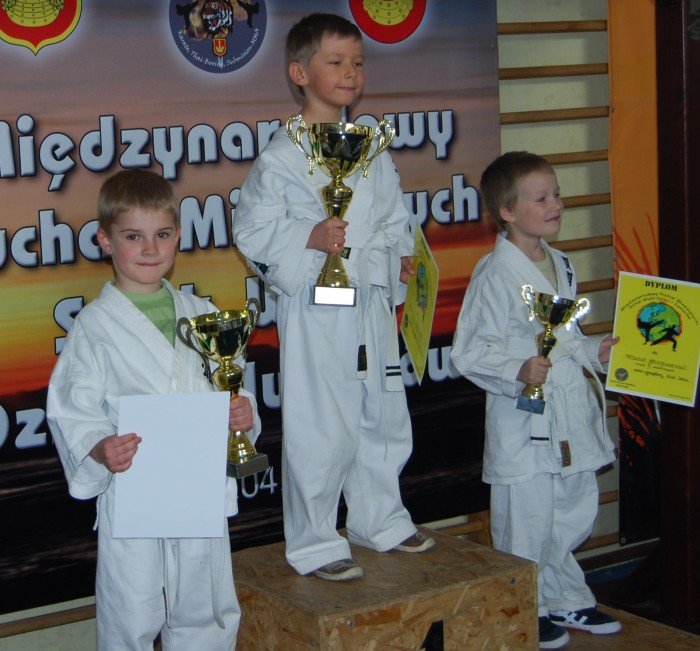 kolejne-starty-zawodnikow-jeleniogorskiego-klubu-shidokan-33931