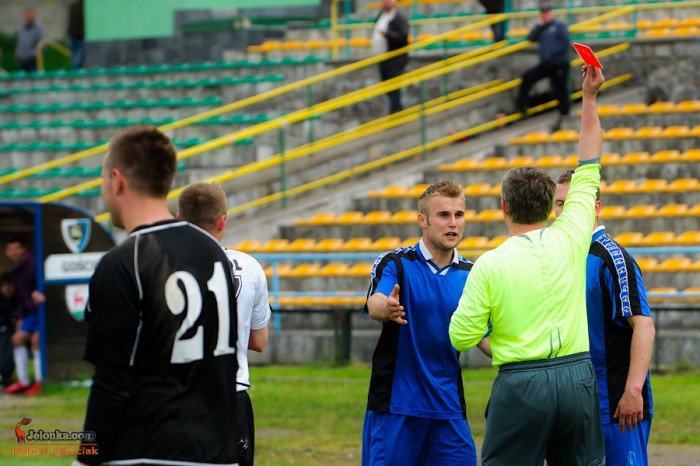 pub-gol-zgarnia-3-punkty-po-twardej-walce-fotorelacja-ze-starcia-z-pogonia-swierzawa-33950