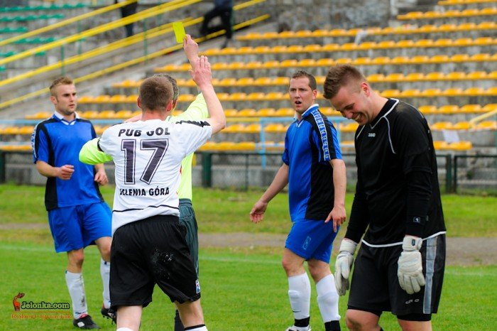 pub-gol-zgarnia-3-punkty-po-twardej-walce-fotorelacja-ze-starcia-z-pogonia-swierzawa-33950