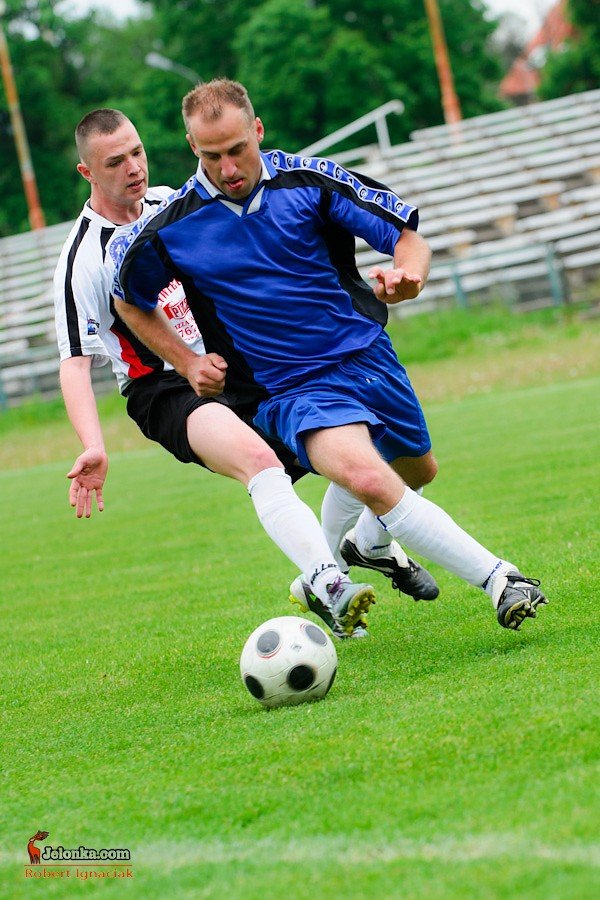 pub-gol-zgarnia-3-punkty-po-twardej-walce-fotorelacja-ze-starcia-z-pogonia-swierzawa-33950