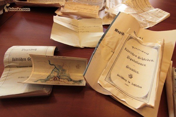 dokumenty-z-przeszosci-w-bibliotece-cyfrowej-33957