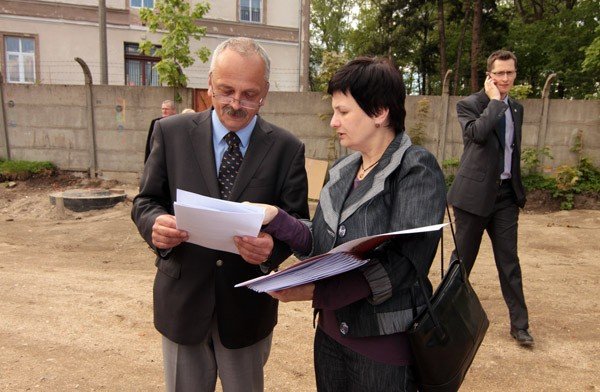 marszaek-sejmu-i-wadze-wojewodztwa-z-gospodarska-wizyta-w-cieplicach-33964