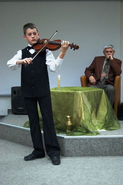 zar-zmierzchu-czyli-chwytaj-dzien-garsciami-34009