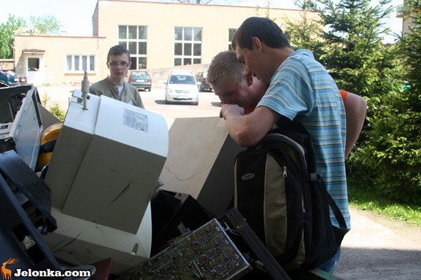 drugie-zycie-elektrosmieci-dzieki-uczniom-mechanika-34030
