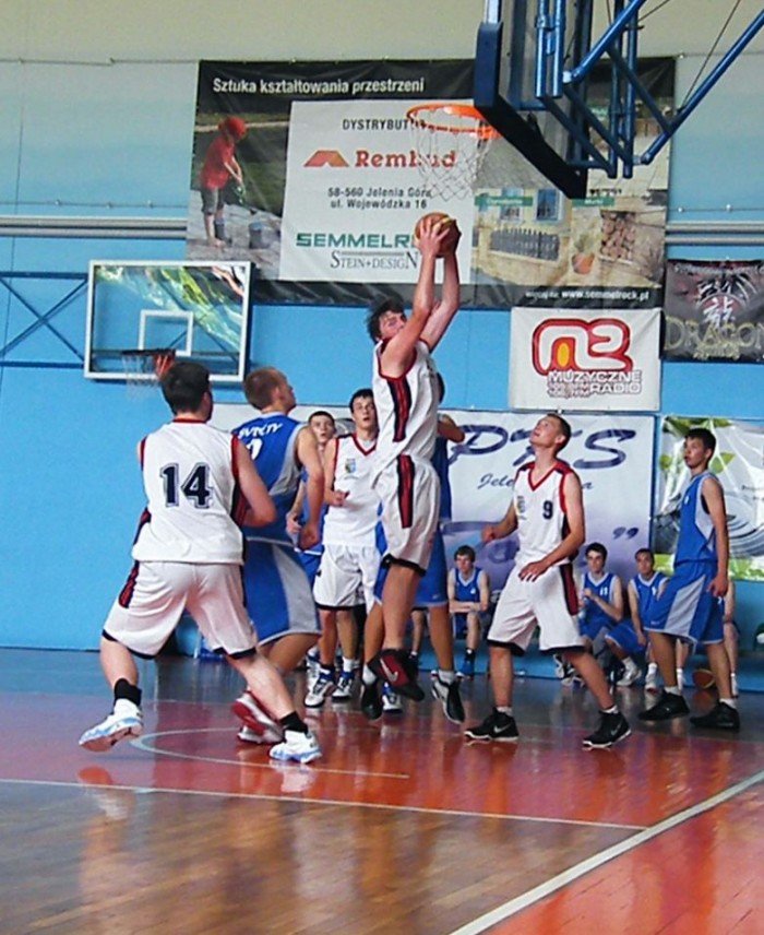 kadeci-zwyciesko-zakonczyli-sezon-34078