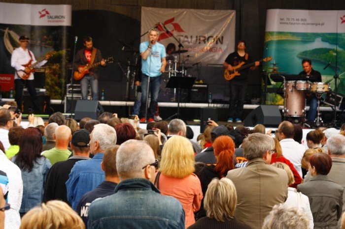 w-ramach-akcji-ekologicznej-wysprzatali-jezioro-pilchowickie-34179