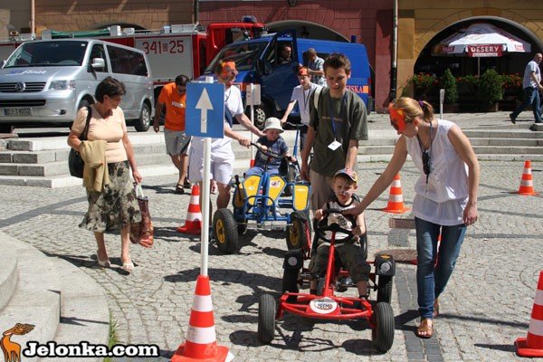 parada-misiow-przyciagnea-tumy-34233