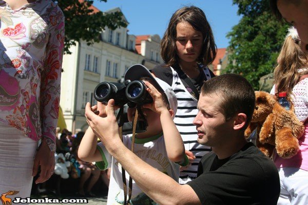 parada-misiow-przyciagnea-tumy-34233