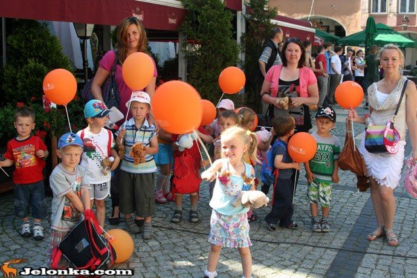 parada-misiow-przyciagnea-tumy-34233