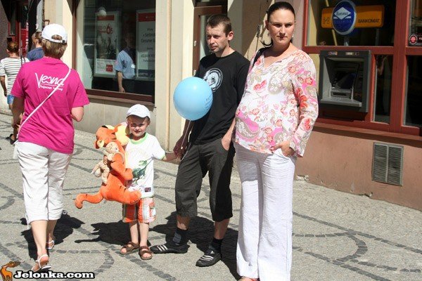 parada-misiow-przyciagnea-tumy-34233