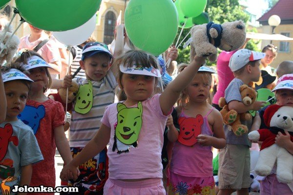 parada-misiow-przyciagnea-tumy-34233