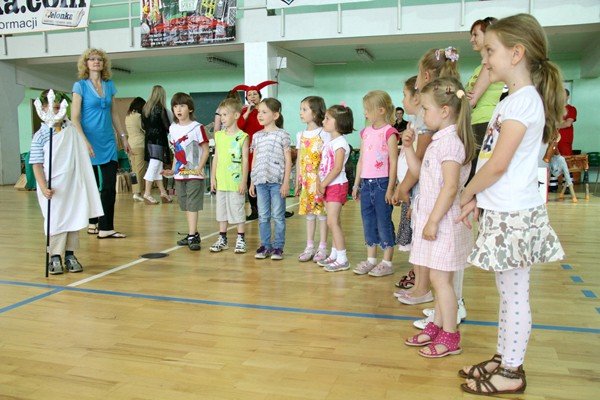olimpijsko-i-bajecznie-z-legendami-o-jeleniej-gorze-w-tle-34301