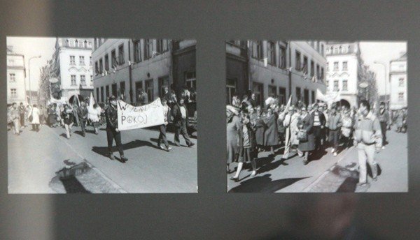 1 maja 1989 roku. Pierwsza wolnościowa manifestacja po 1981 roku w Jeleniej Górze.