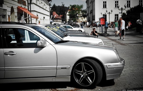 mercedesami-ku-pieknu-regionu-jeleniogorskiego-34327
