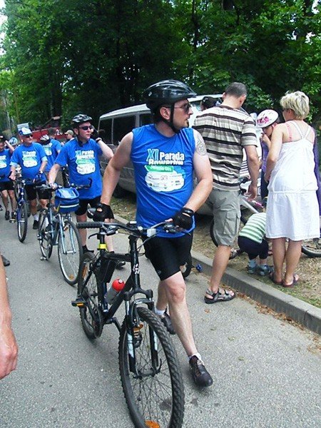 tumy-cyklistow-pojechay-w-xi-paradzie-rowerow-34334