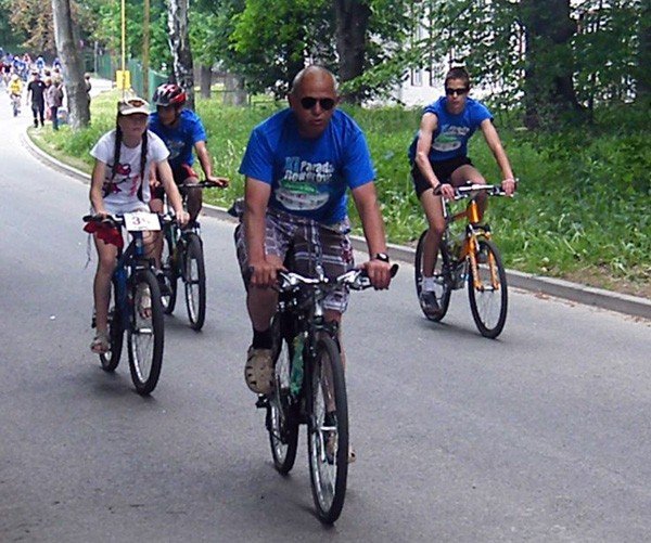 tumy-cyklistow-pojechay-w-xi-paradzie-rowerow-34334