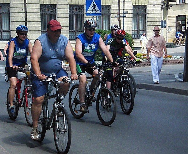 tumy-cyklistow-pojechay-w-xi-paradzie-rowerow-34334
