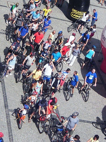 tumy-cyklistow-pojechay-w-xi-paradzie-rowerow-34334