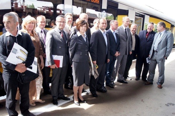 zamkniete-szlaki-przetarte-szynobus-zgorzelecjelenia-gora-pokona-trase-34418