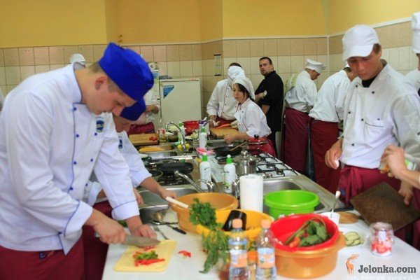 uczniowie-zspz-mistrzami-wsrod-modych-kucharzy-34450