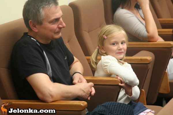 spotkanie-autorskie-z-joanna-maria-chmielewska-tajemniczo-i-basniowo-o-swiecie-34477