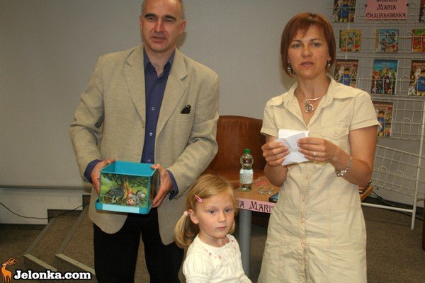 spotkanie-autorskie-z-joanna-maria-chmielewska-tajemniczo-i-basniowo-o-swiecie-34477